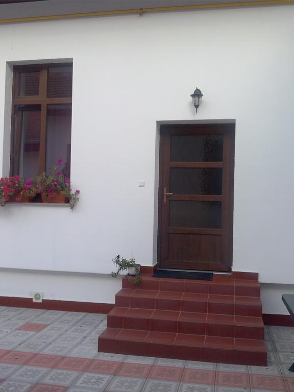 Hotel La Principessa à Oradea Extérieur photo